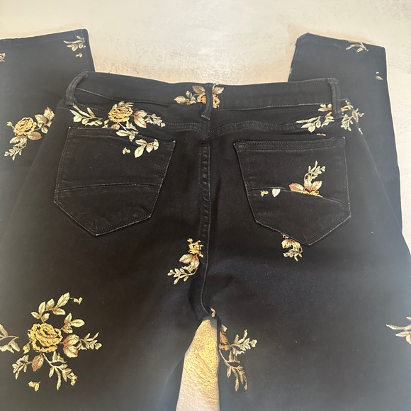 DRIFTWOOD Jackie Black Skinny Jeans with Yellow Floral Pattern - Picture 7 of 7